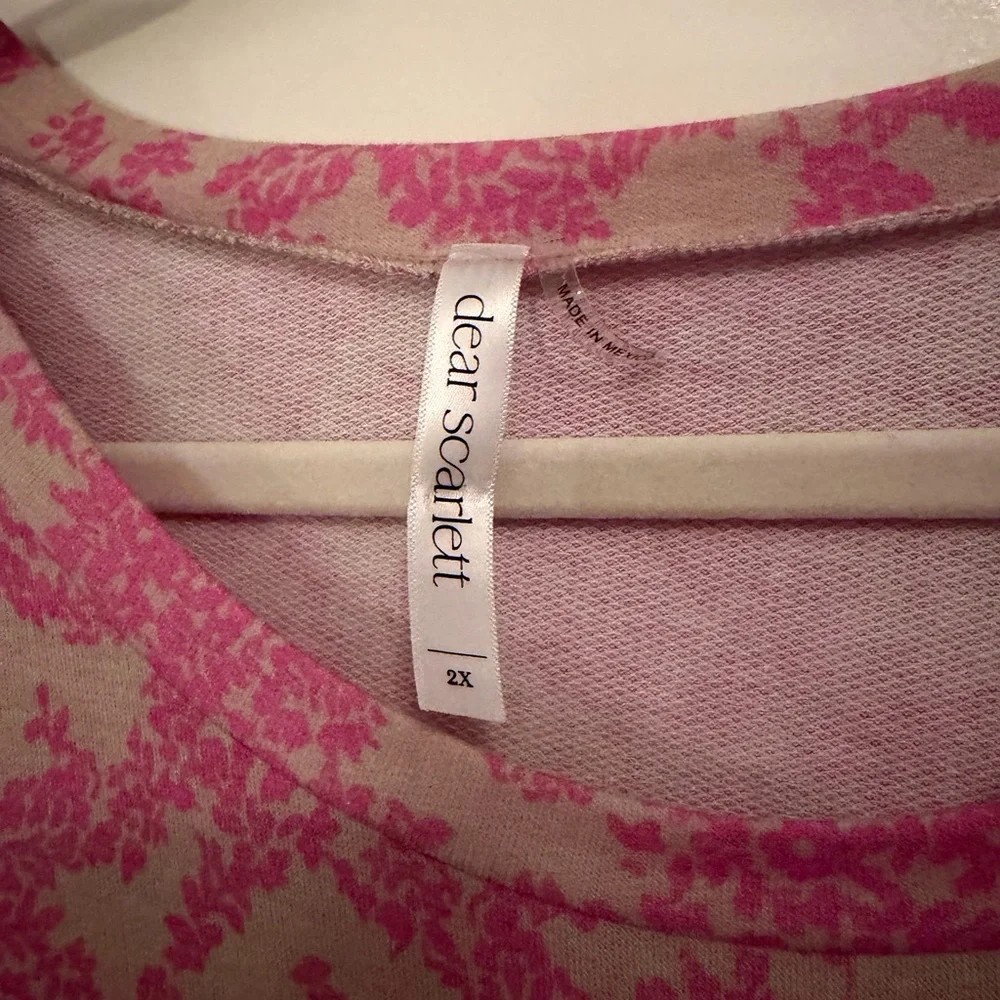 Dear Scarlett Pink and Tan Floral Long Sleeve Top - Picture 2 of 2